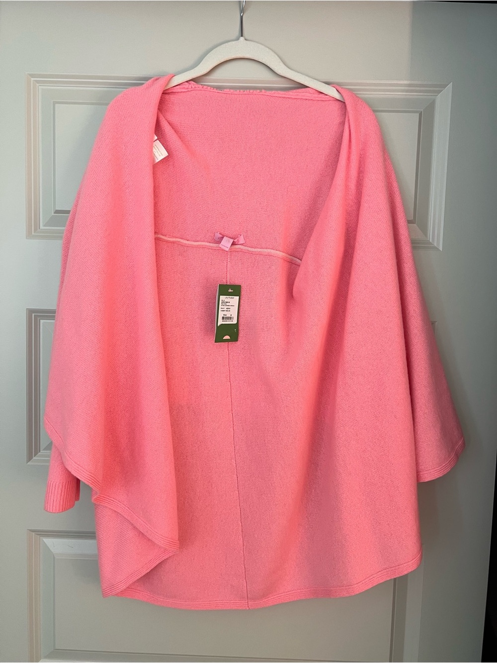 Lilly Pulitzer Melon Women's Cape Shawl - - Picture 2 of 3